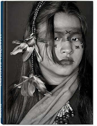 TASCHEN Sebastiao Salgado. Amazonia. Notebook 'Ashaninka Girl'                                                                                        <br><span class="capt-avtor"> By:                                                  </span><br><span class="capt-pari"> Eur:11,69 Мкд:719</span>